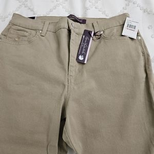 Gloria Vanderbilt Slimming Jean